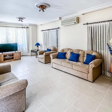 Fantastic With Private In Girne 호텔
